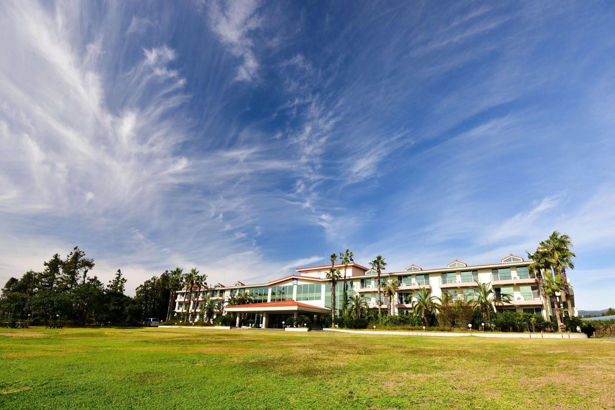 Lake Hills Jeju Resort Seogwipo Exteriör bild